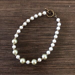 Handmade Green pearl bracelet